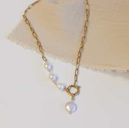 Luna Link 16” Necklace